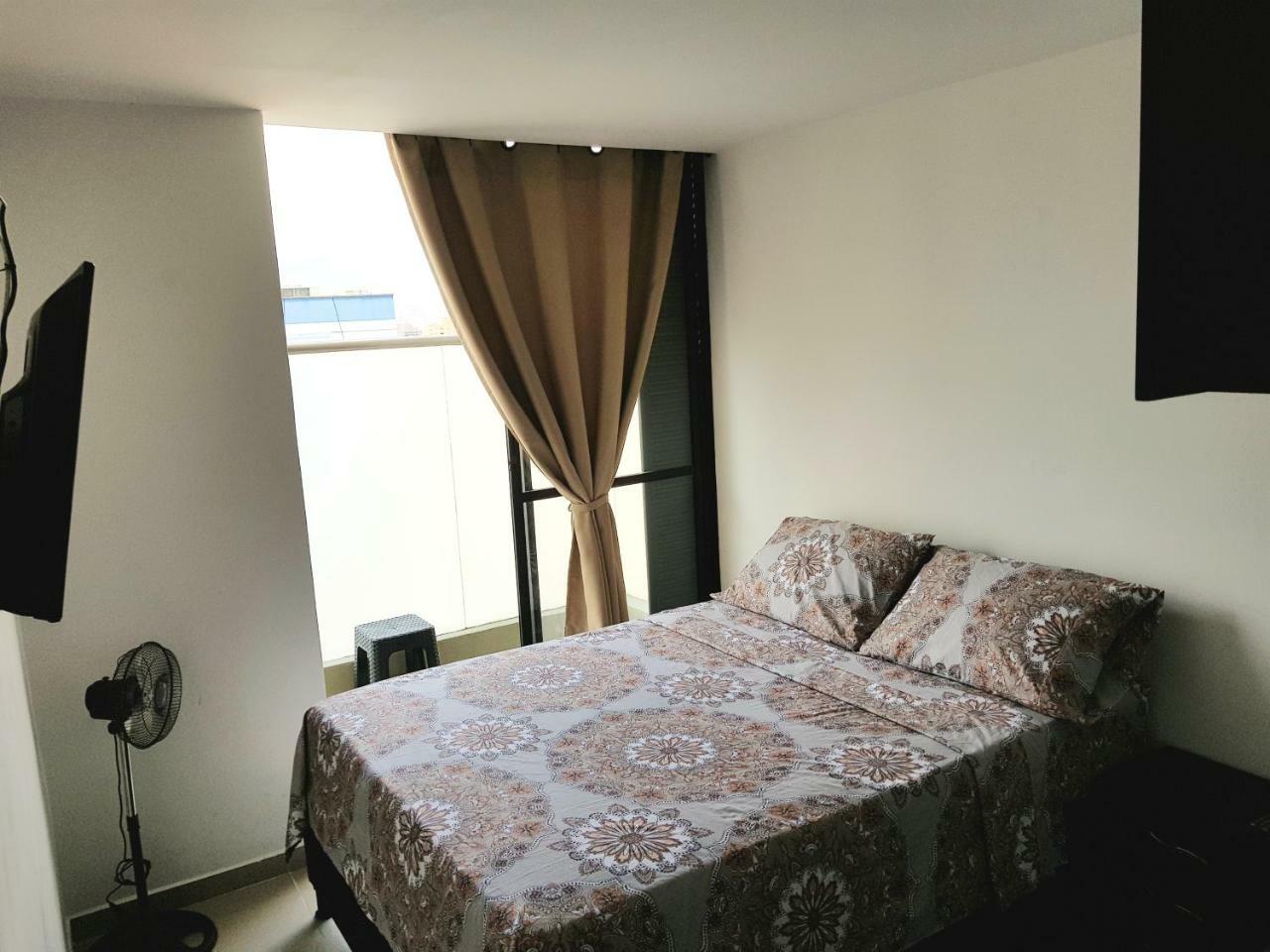 Apartasuites Medellin Los Molinos Екстер'єр фото