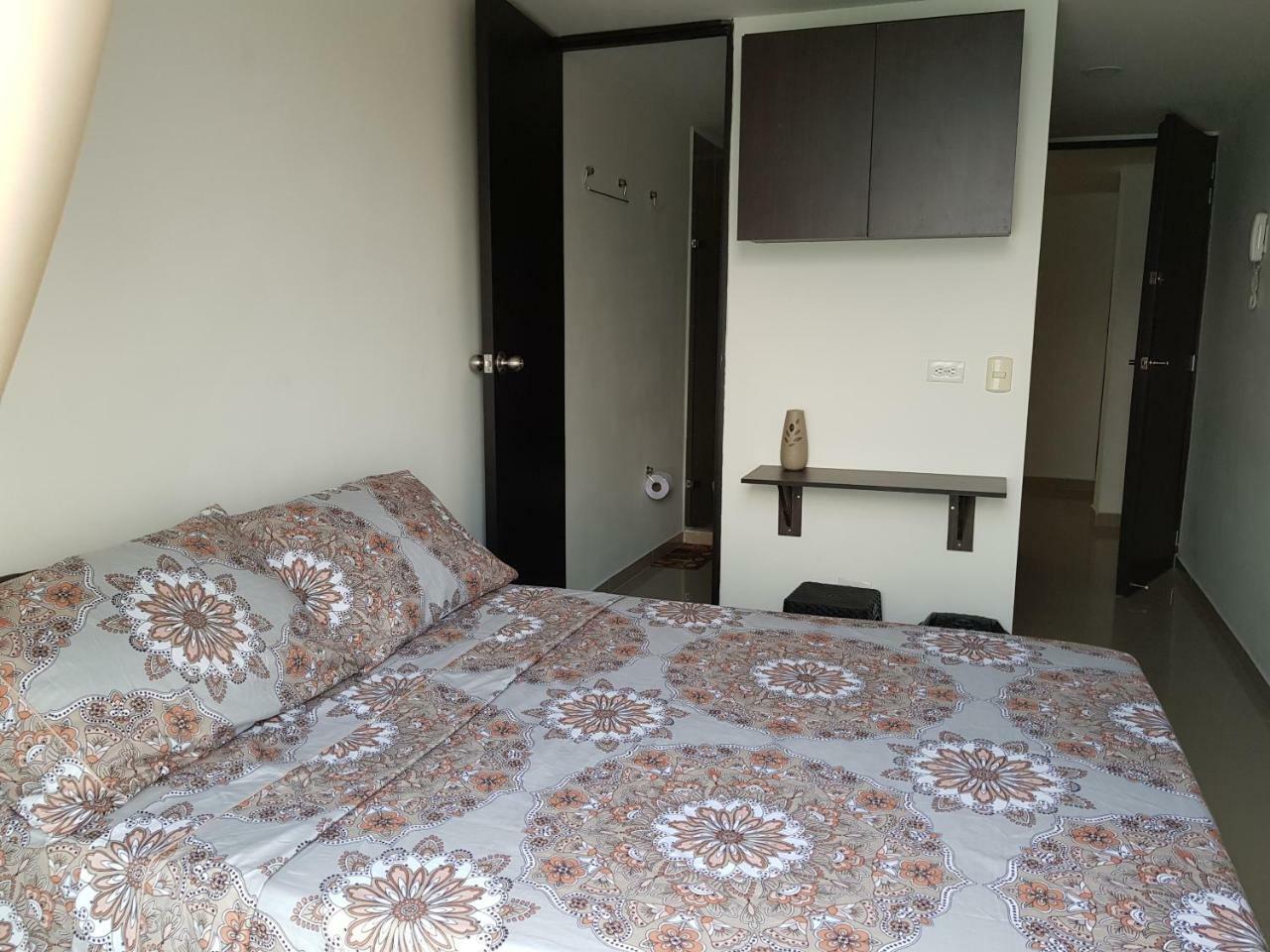 Apartasuites Medellin Los Molinos Екстер'єр фото