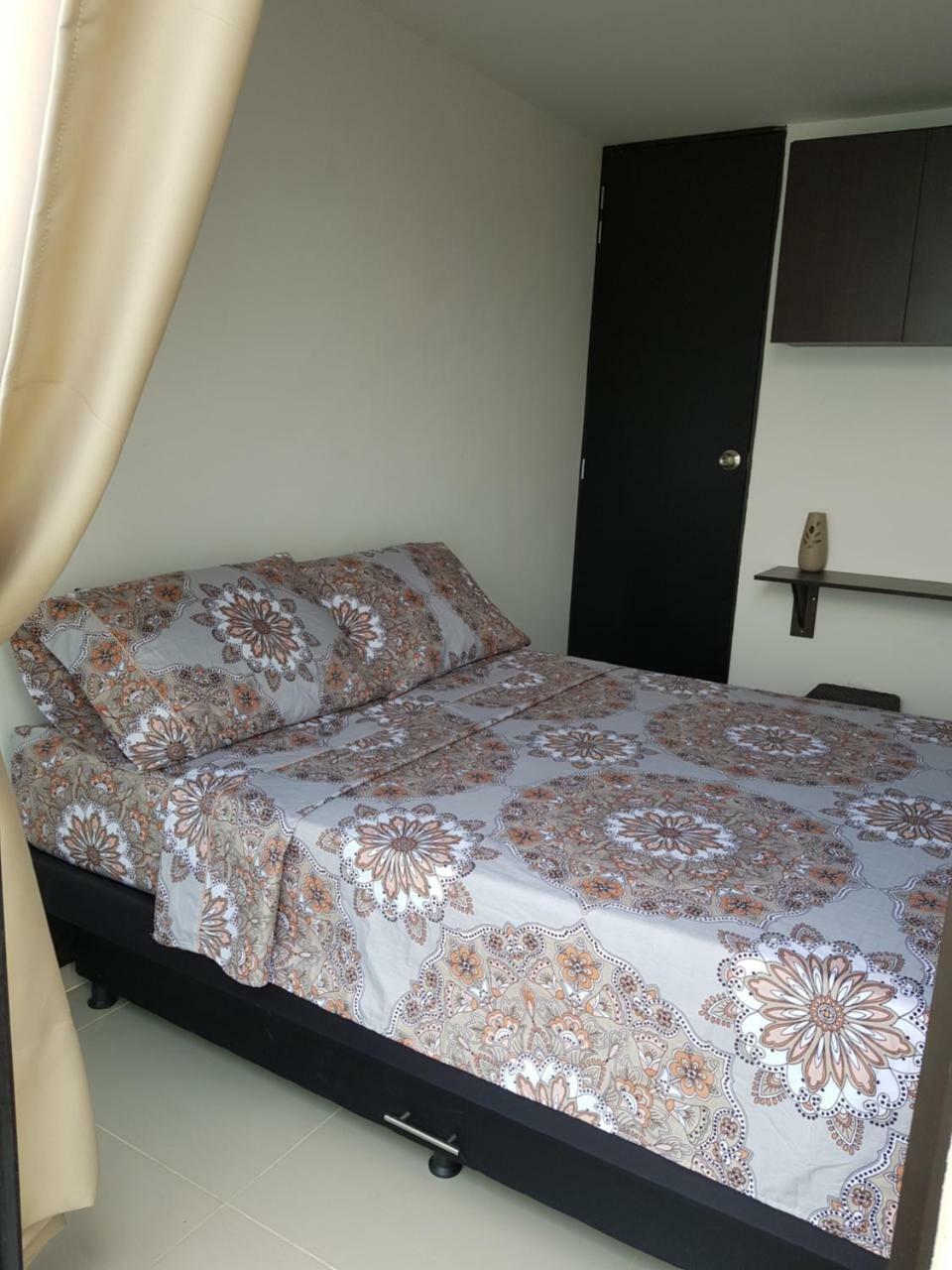 Apartasuites Medellin Los Molinos Екстер'єр фото